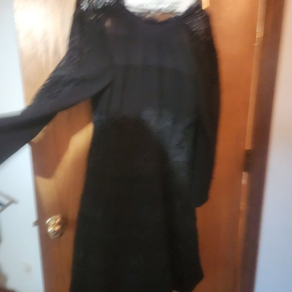 Dress - Picture 2 of 6